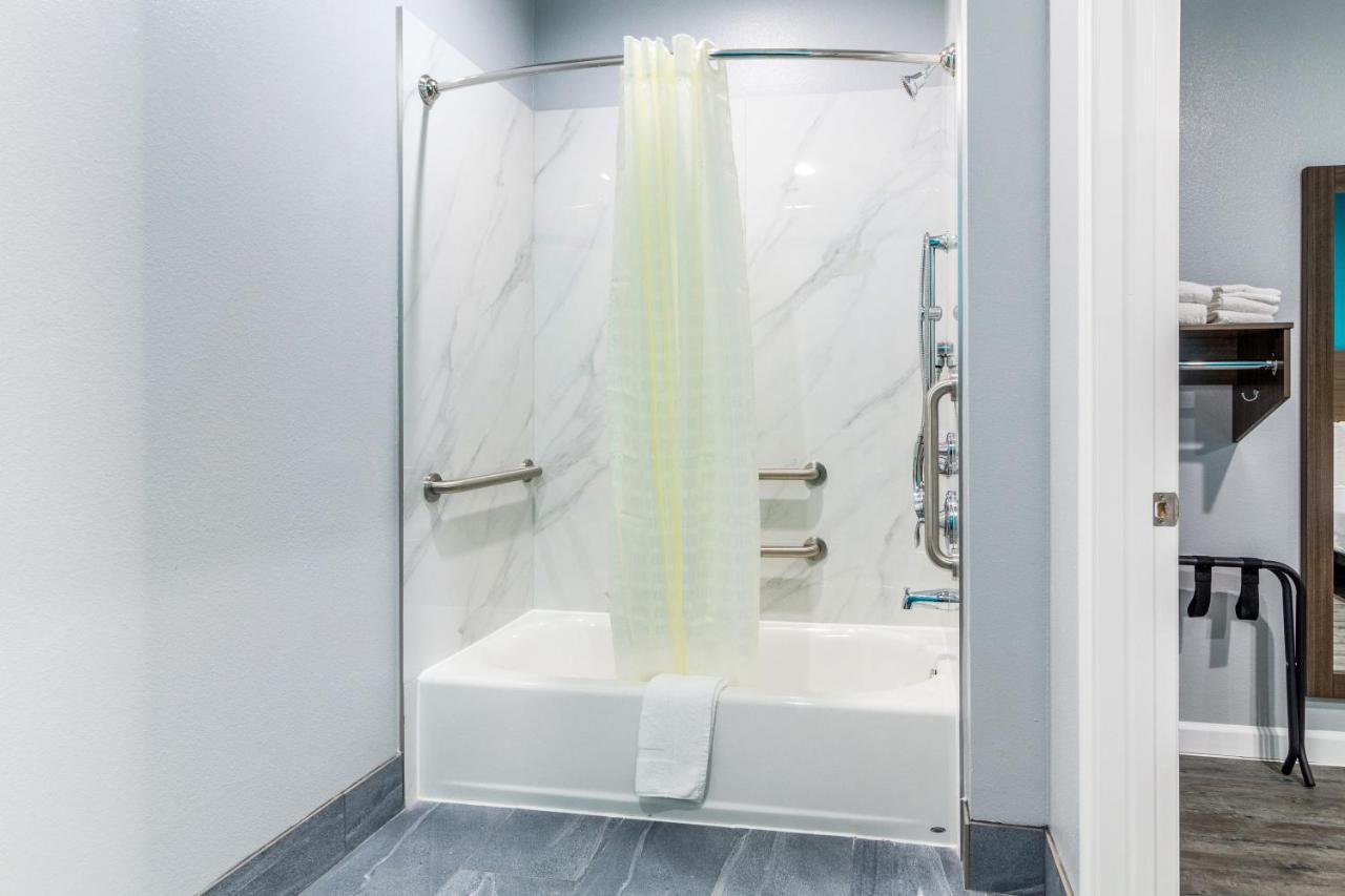 Americas Best Value Inn & Suites Kingwood Iah Airport Humble Buitenkant foto